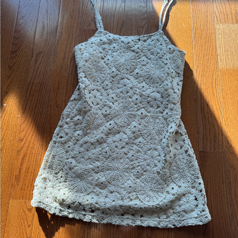 Mango crochet short dress size medium brand new with tags.